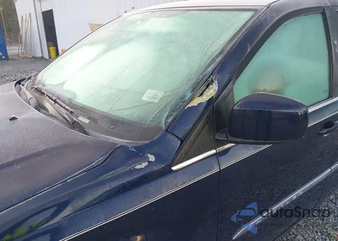 2016 Chrysler Town & Country Touring z USA, uszkodzony, nr VIN 2C4RC1BG3GR132605